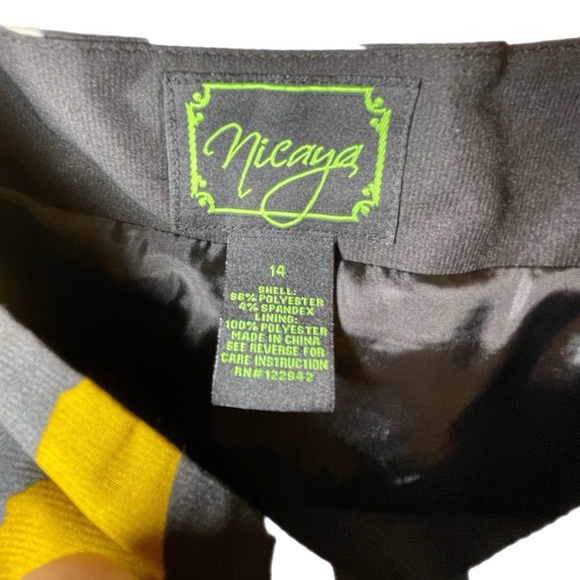 Vintage Nicaya Pleated Skirt (14) - Picture 2 of 3